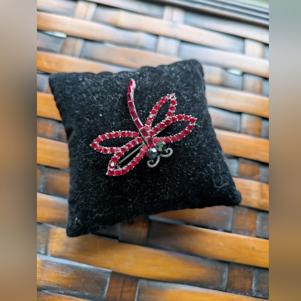 Red Dragonfly Brooch